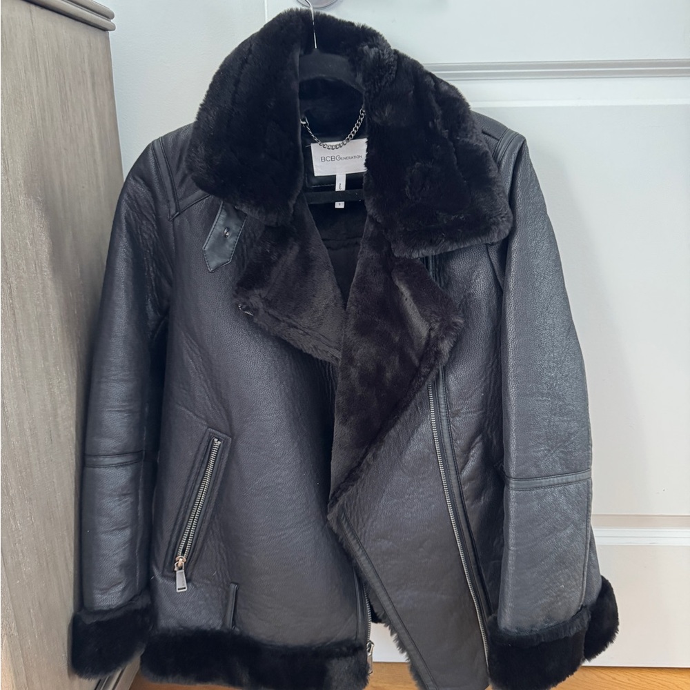 Luxurious Black Shearling Jacket